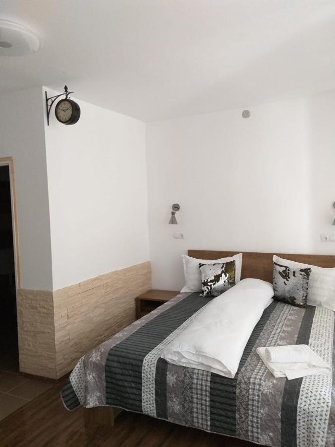 Ferienwohnung Sara House Bistriţa Exterior foto